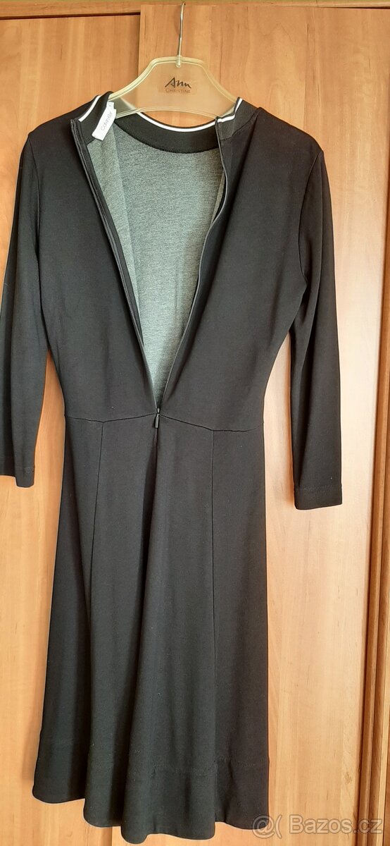 Nové černé šaty Calvin Klein S - 9