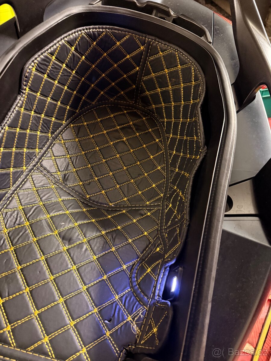 Yamaha X-max 125, Tech Max - 9