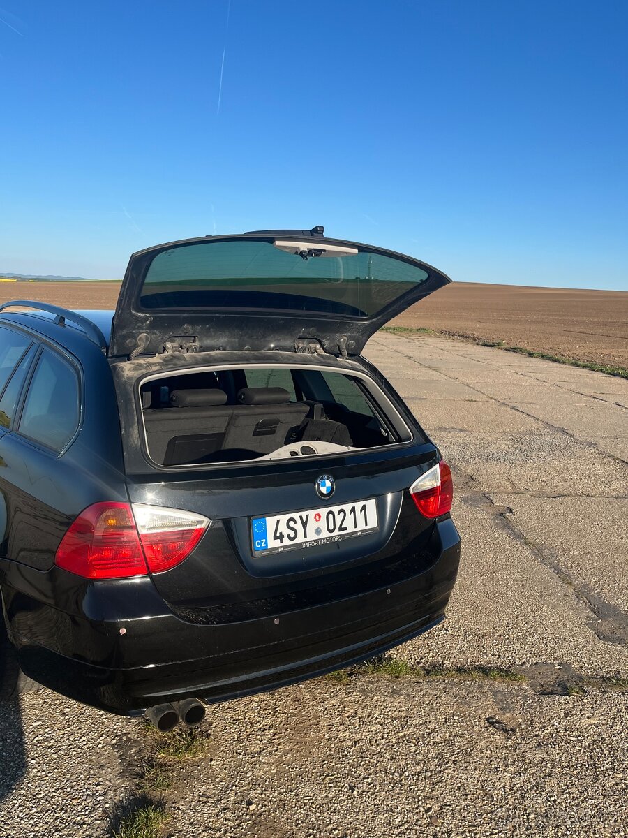 BMW e91 325i 160kw - 9