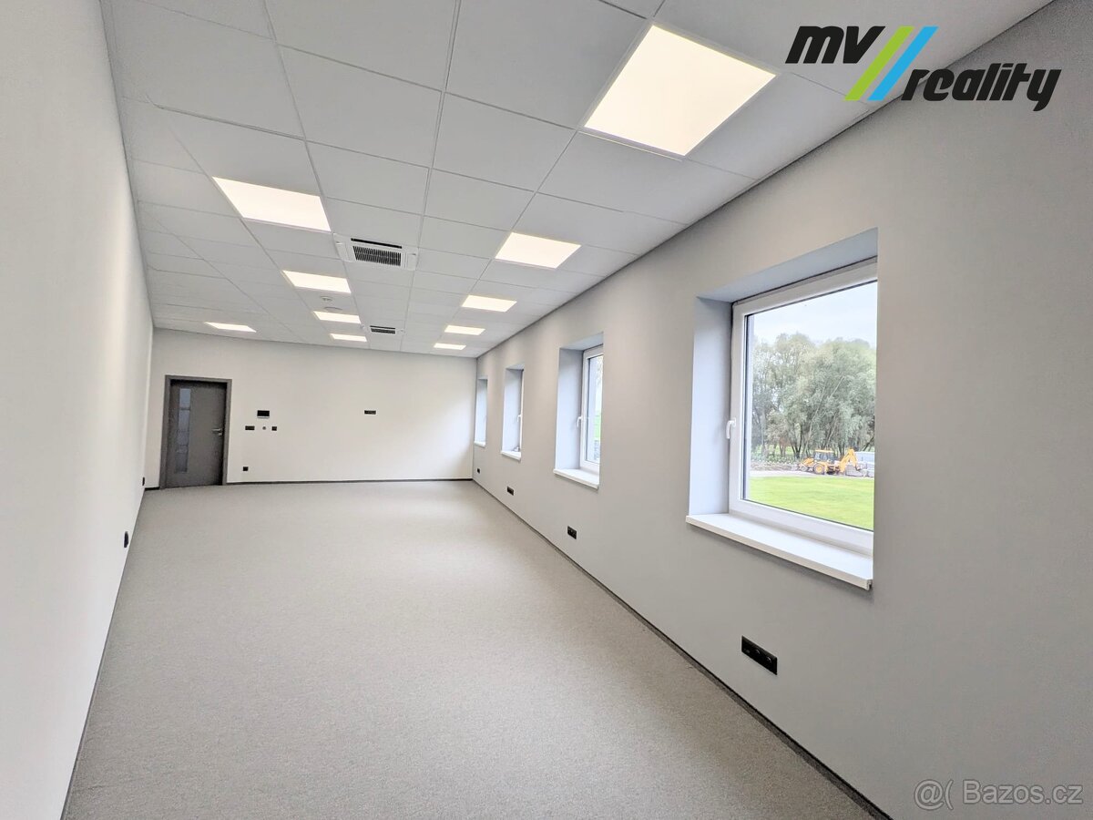 Milovice, pronájem moderních kanceláří o velikostech 20,5 m2 - 9