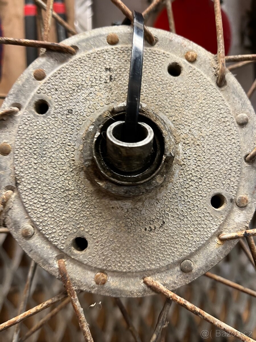 Přední kolo babetta 228 - 9