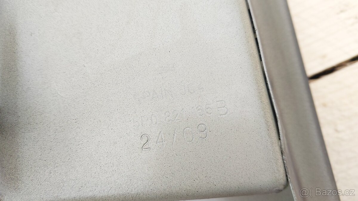 Seat LEON II – Blatníky přední LC9Z - 9