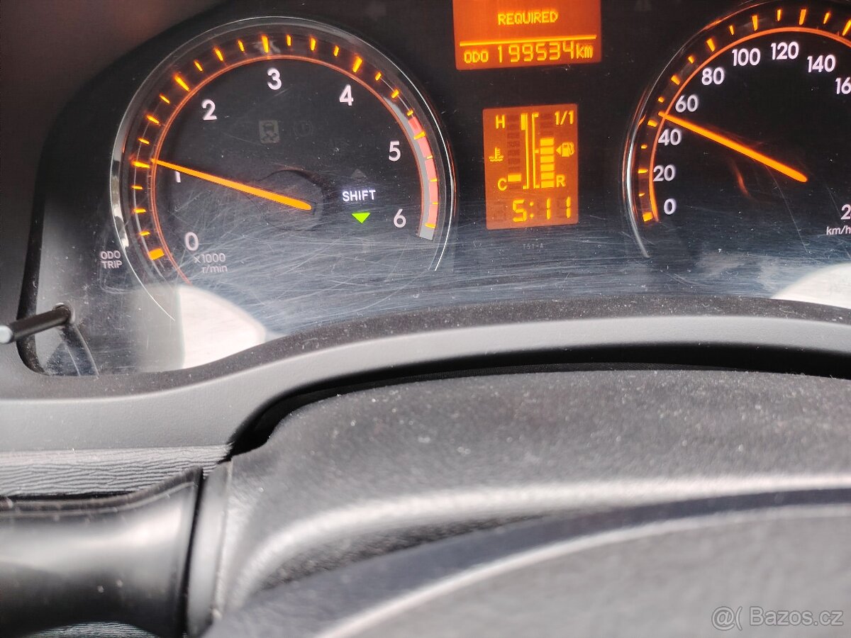 Toyota Avensis - 9