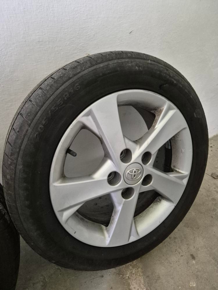 Toyota Auris 1,6 benzín, hatchback - 9