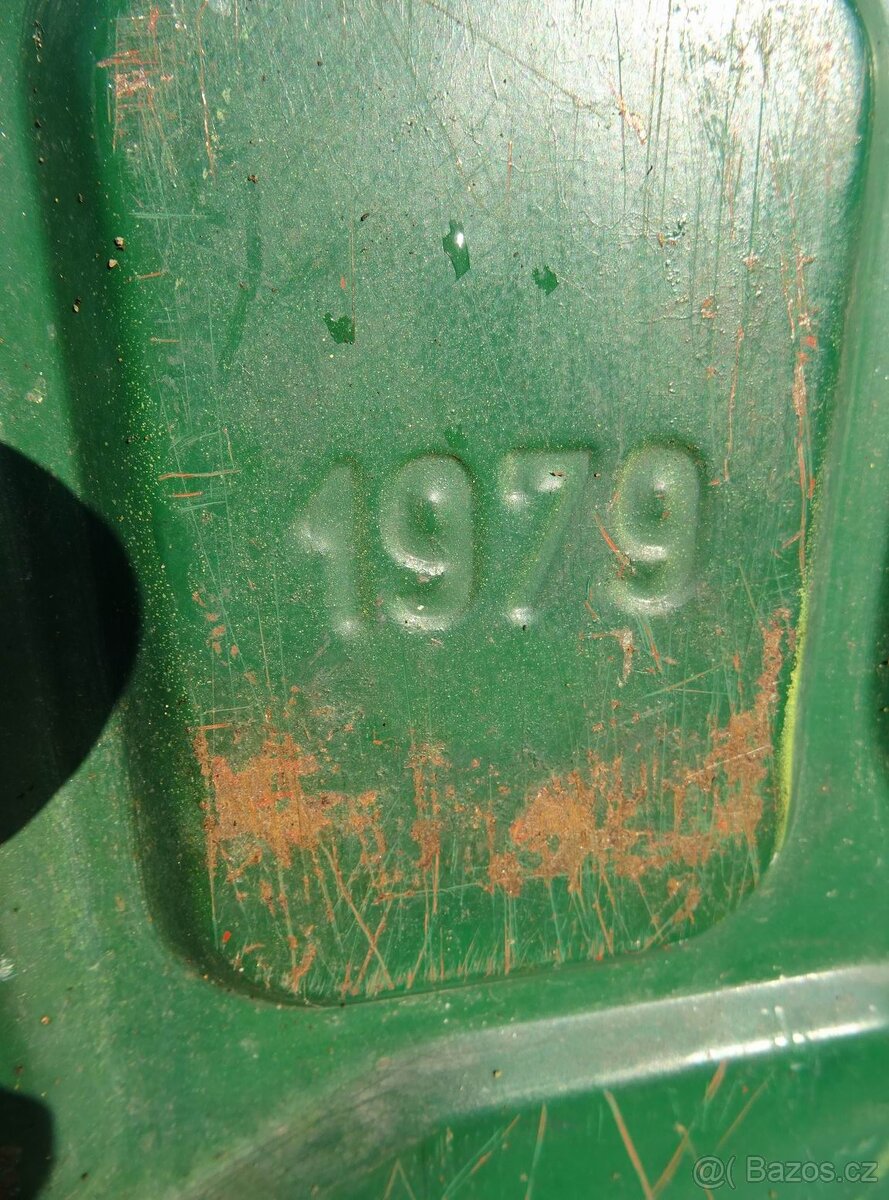 Kanistry 20 litrů , plechové .. - 9