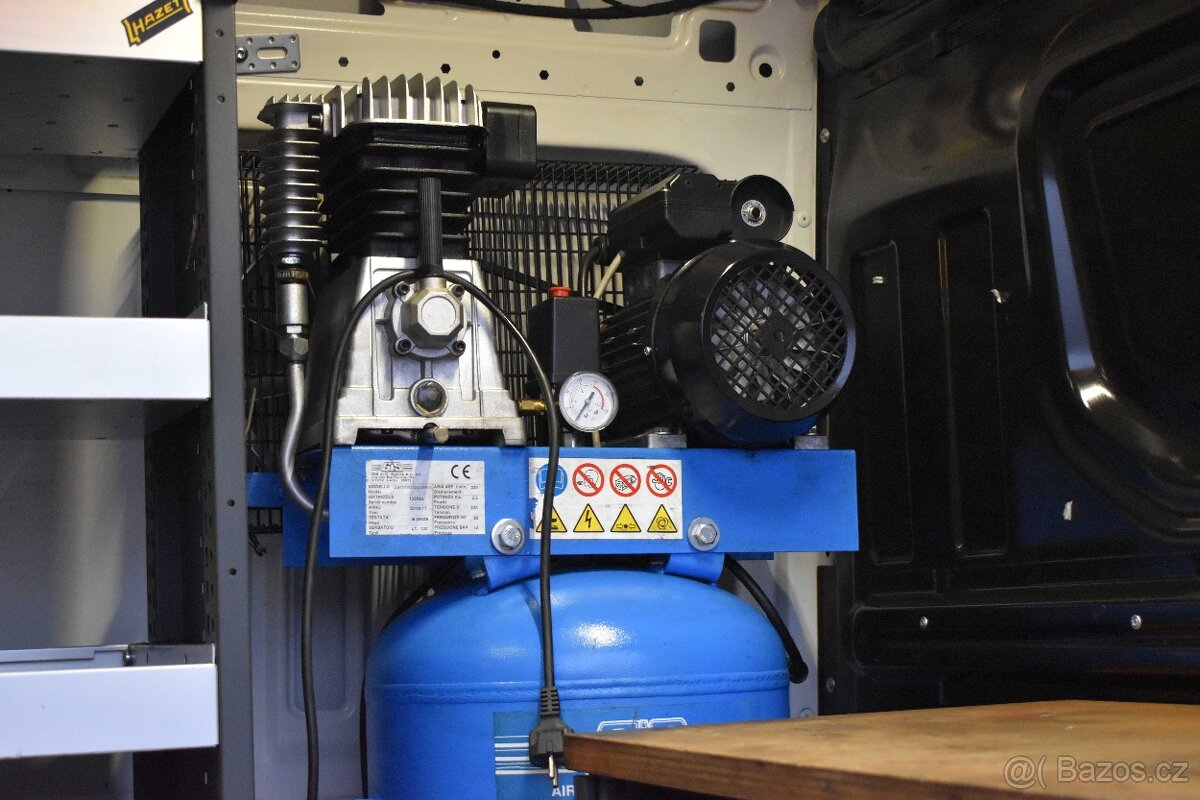 Volkswagen Crafter, 2.0 TDI.VESTAVĚNÁ.DÍLNA.KOMPRESOR - 9