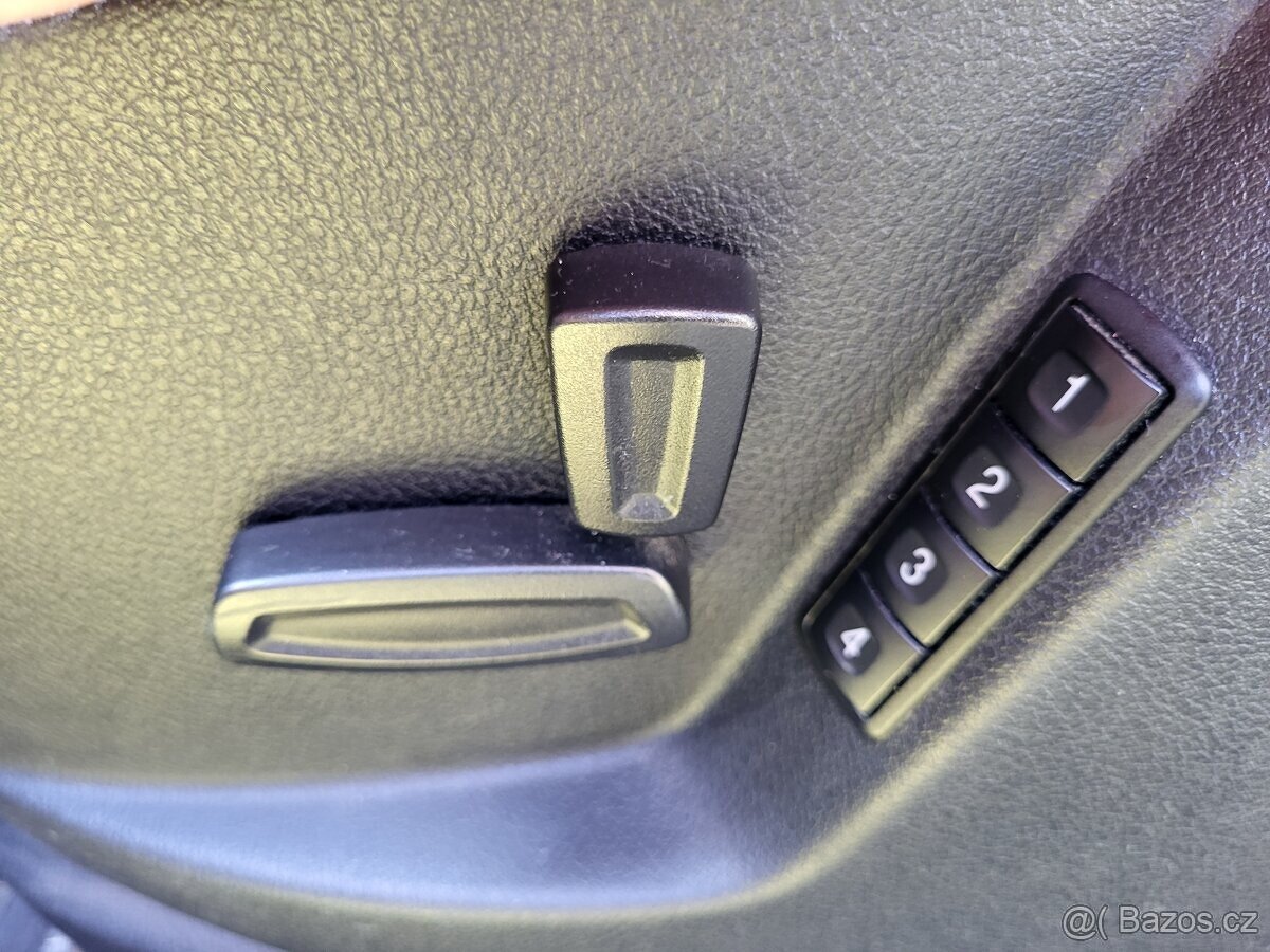 Ford S-Max 2.0TDCi - 9