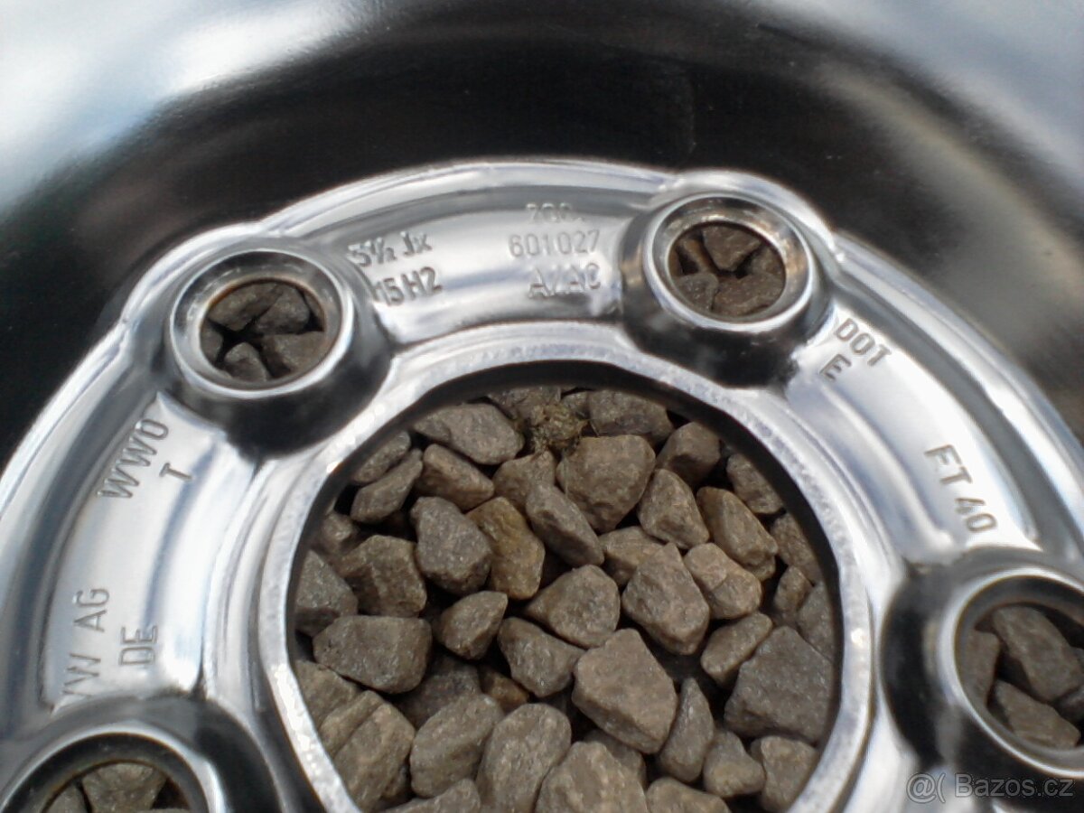 15 plechové disky Škoda Fabia IV,VW Polo,Seat Ibiza,Audi A1 - 9