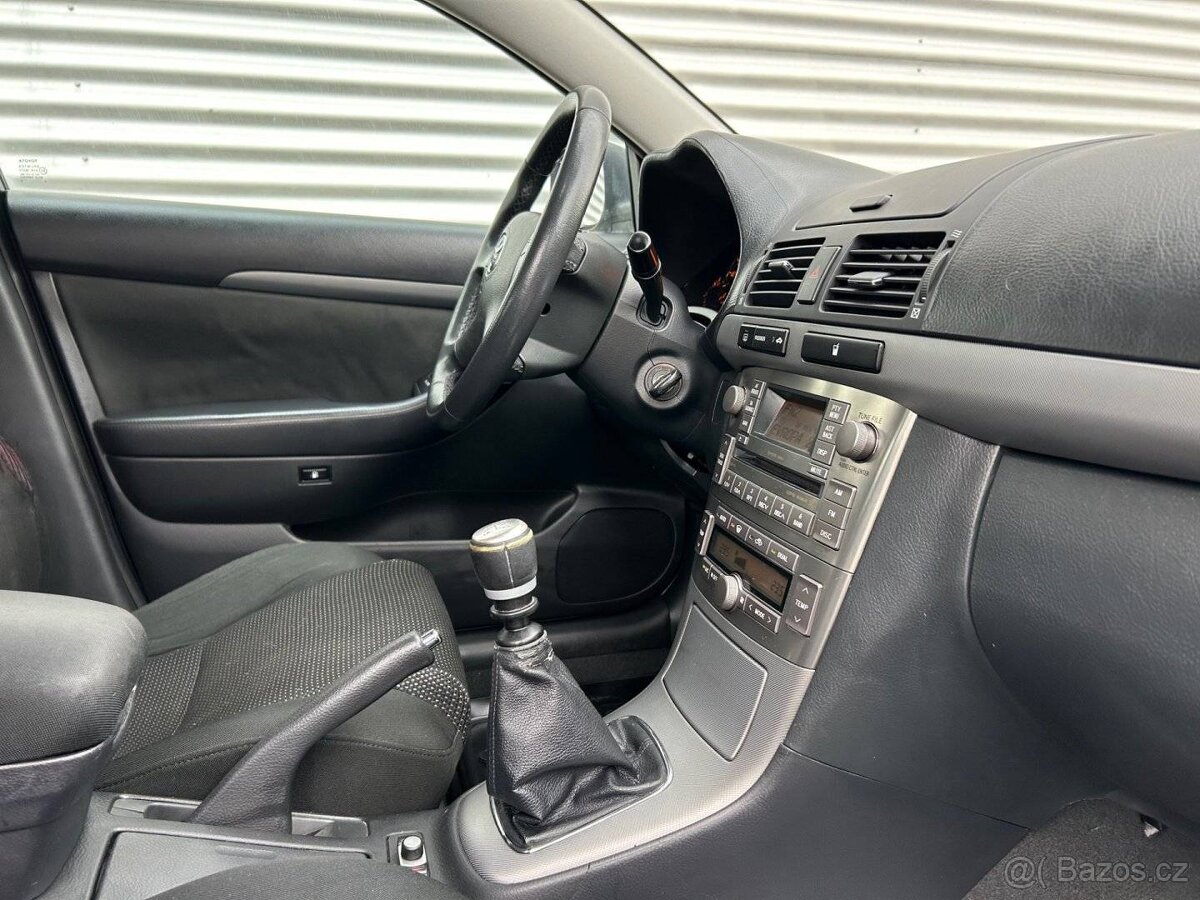 Toyota Avensis, 2.2 D-4D 110 kW/AUTOKLIMA - 9