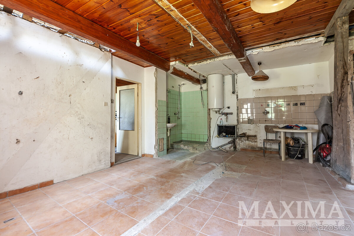 Dům 5+kk o ploše 200 m2 - Černé Voděrady, Černé Voděrady - 9