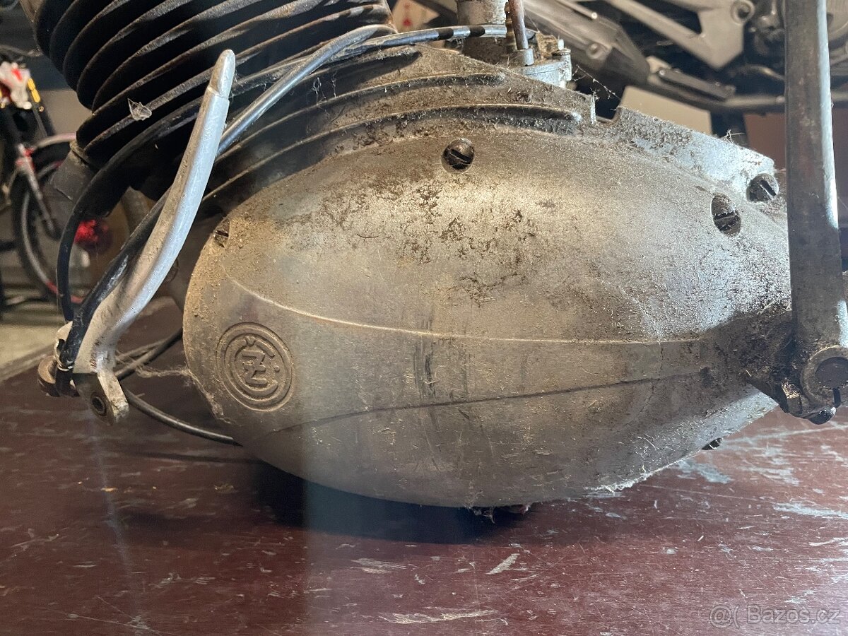 CZ 150 motor - 9