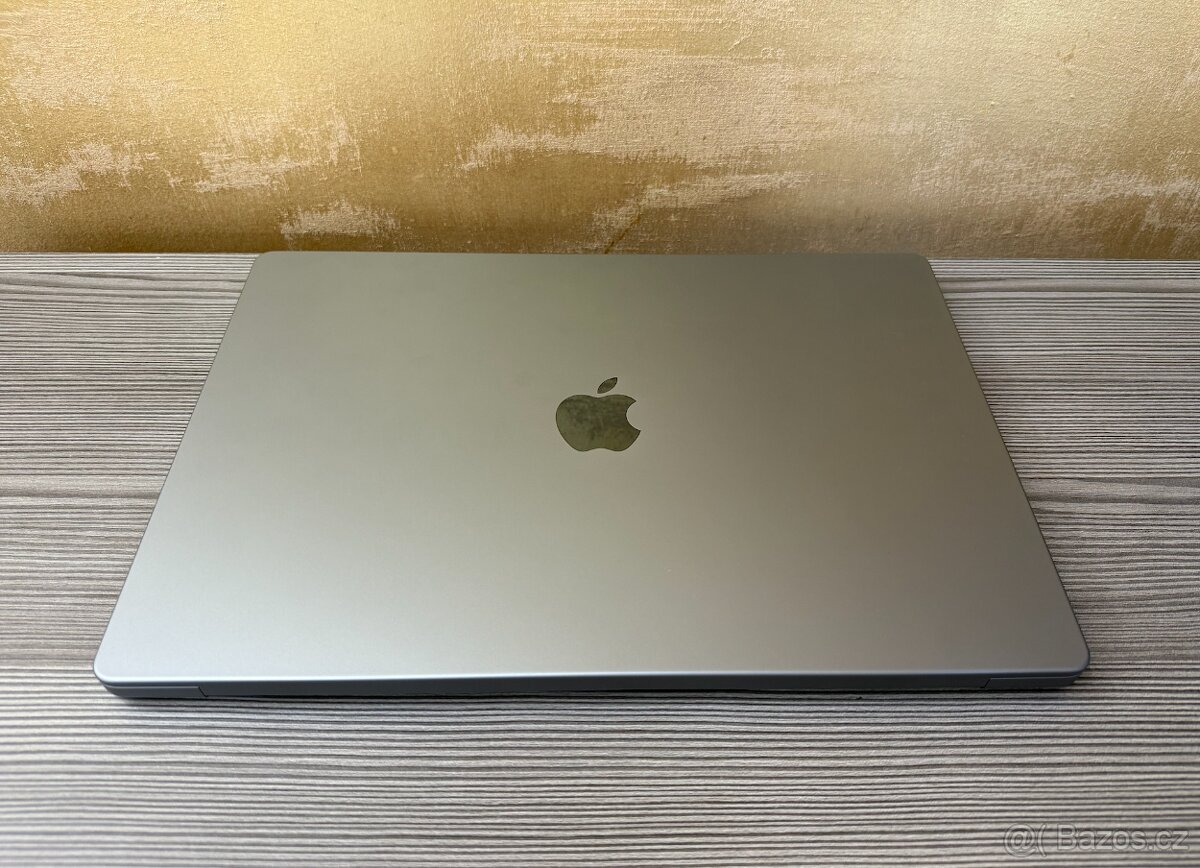 MacBook Pro 16" 2021 M1 Pro 16GB 512GB šedý - 9