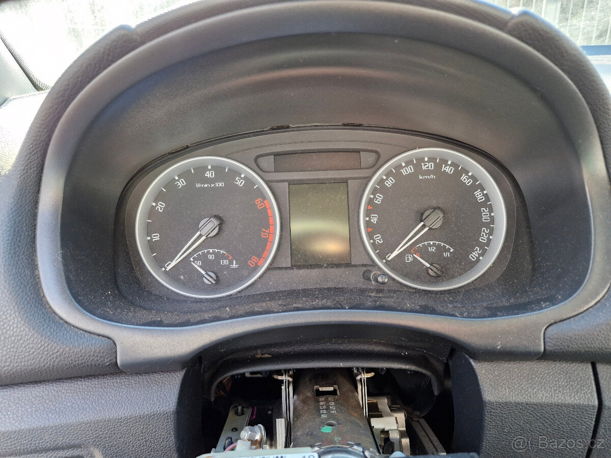 Škoda Fabia 2 rozprodej na díly - 9