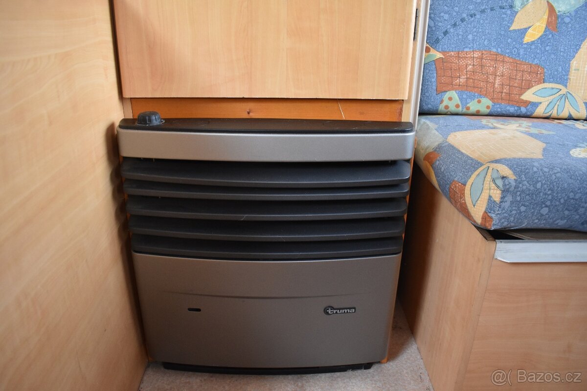 Obytný přívěs Caravelair Silver 390 - 9
