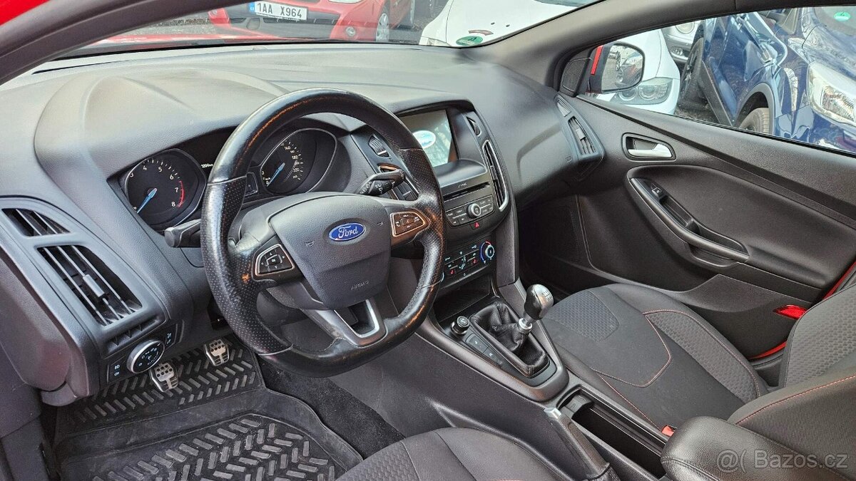 Ford Focus Combi ST-Line 1.5 EcoBoost 110 kW 110tkm 2017 - 9