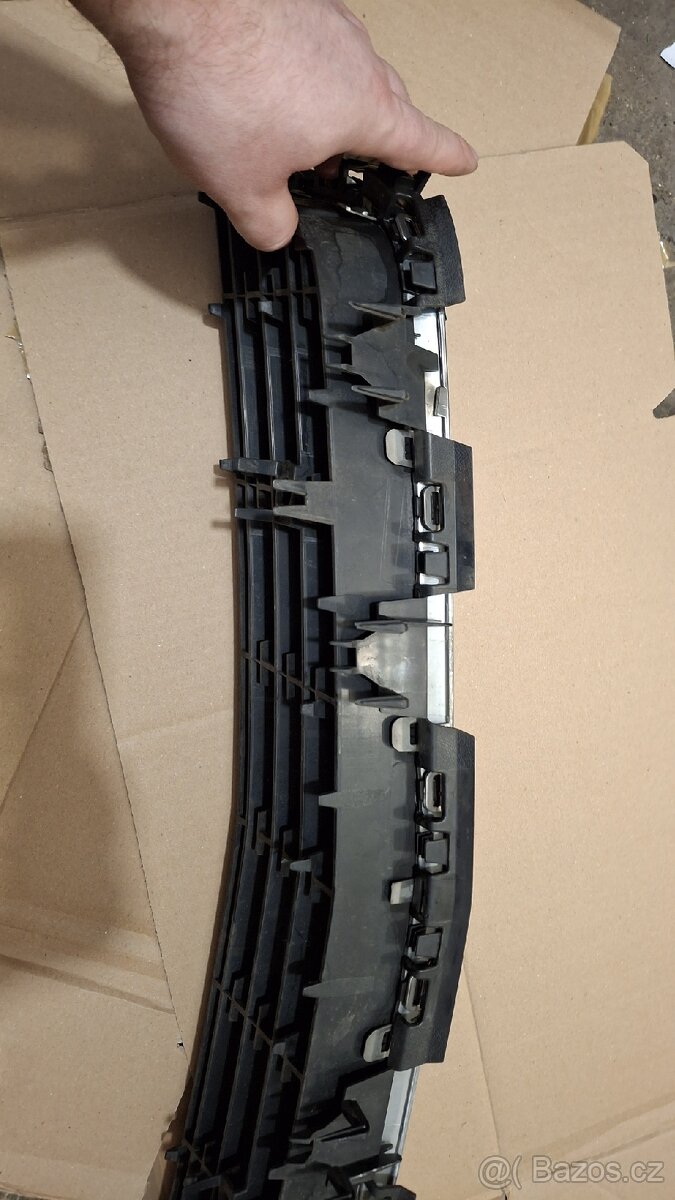 Mřížka nárazníku Opel Astra H facelift - 9