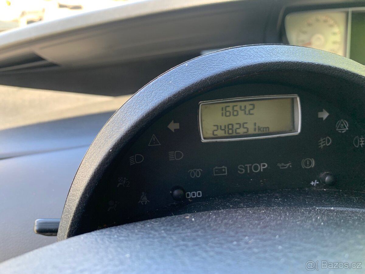 Peugeot 807 diesel - 9