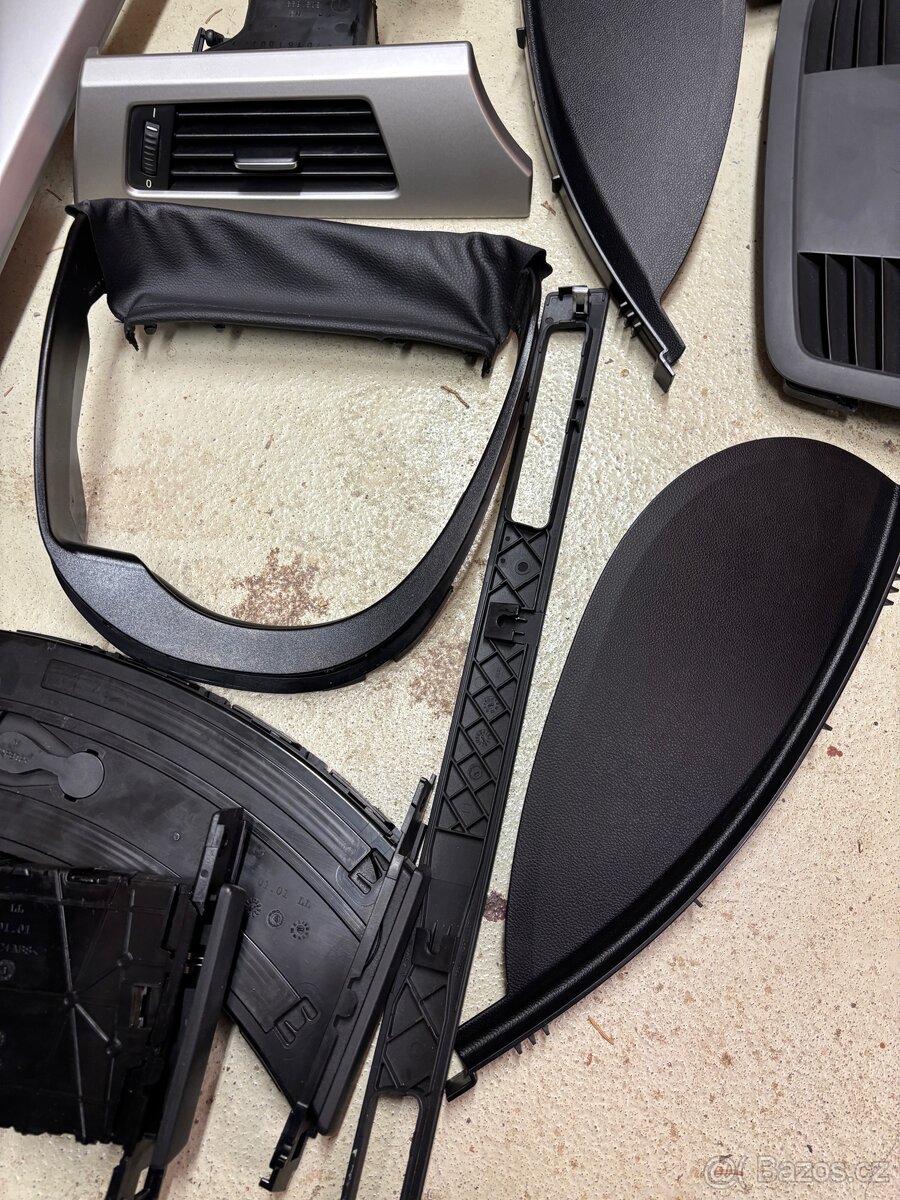 dily interieru bmw e90 - 9