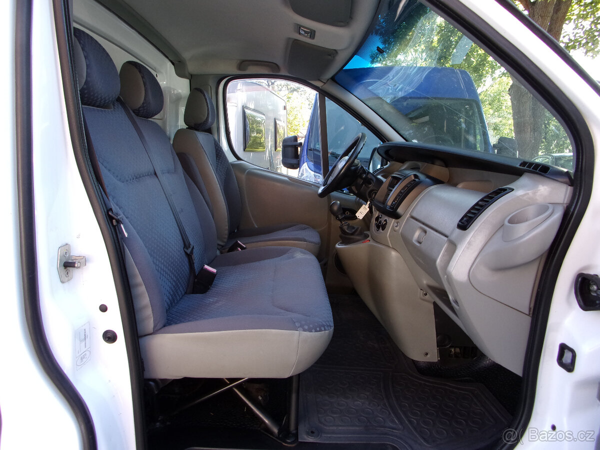 Renault Trafic 2.0 CDTI,L2H2,serviska,tažné,1.majitel,DPH - 9