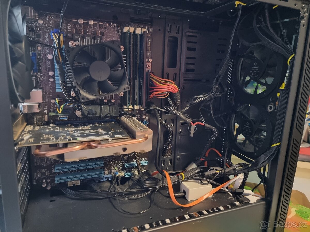 Stolní PC - 9