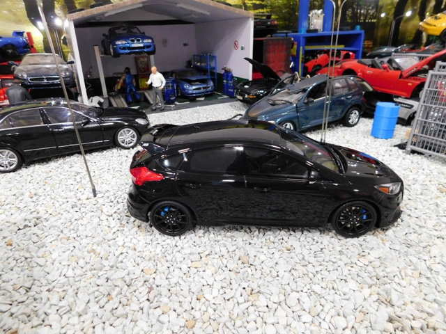 model auta Ford Focus ST Mk2 / Focus RS mk3 Otto mobile 1:18 - 9