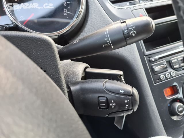 Peugeot 5008 2.0 HDi 110 kW - 9