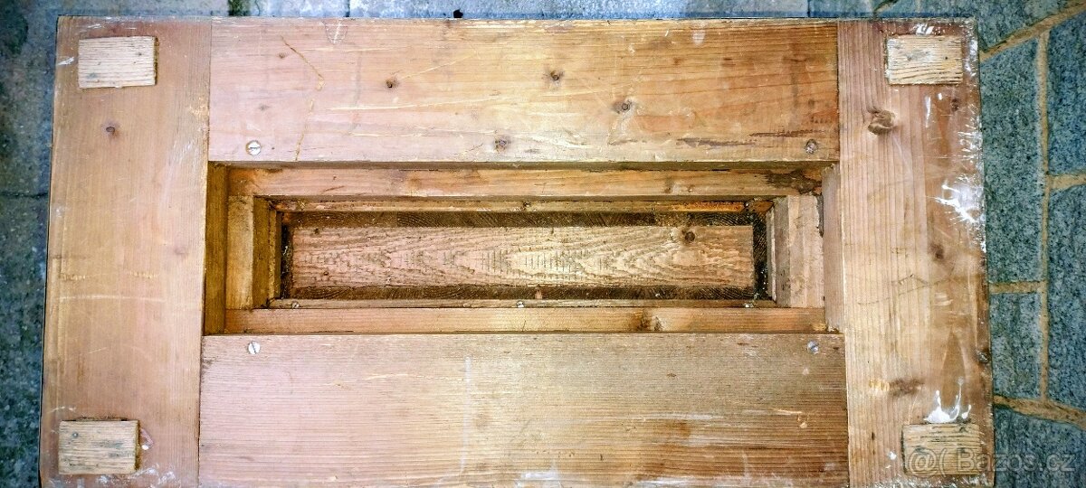 Funkcionalistický stolek - 9