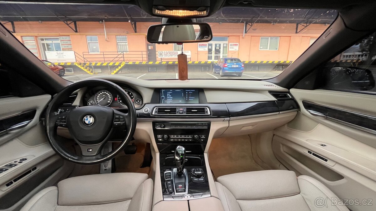 BMW 750Li - 9