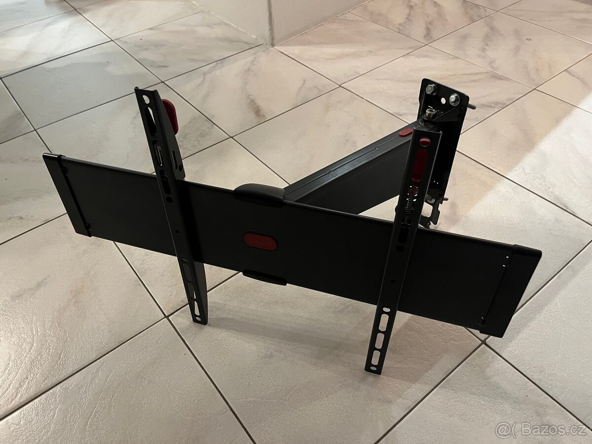 40" LG ULTRA HD 4K TV - 9