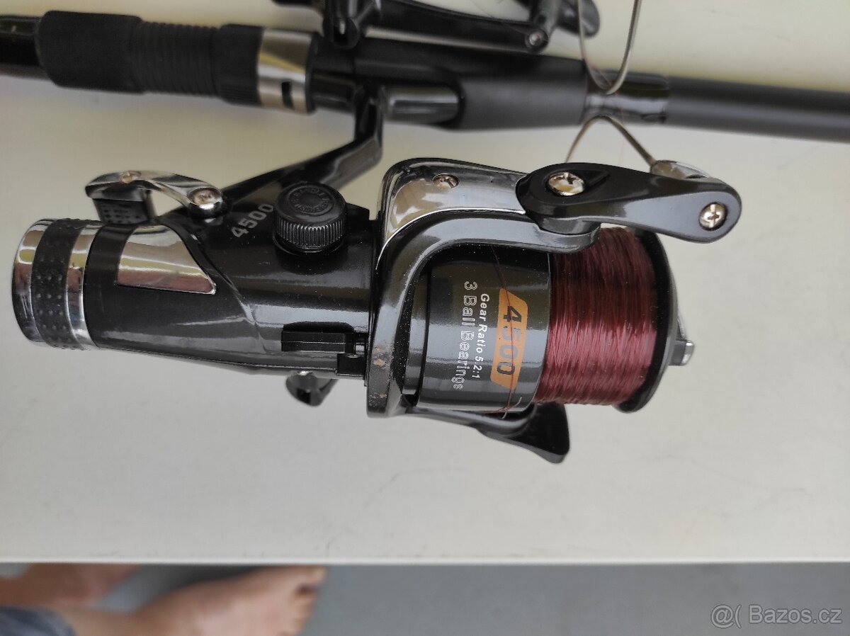 2ks rybářských dvoudílných prutů - 9