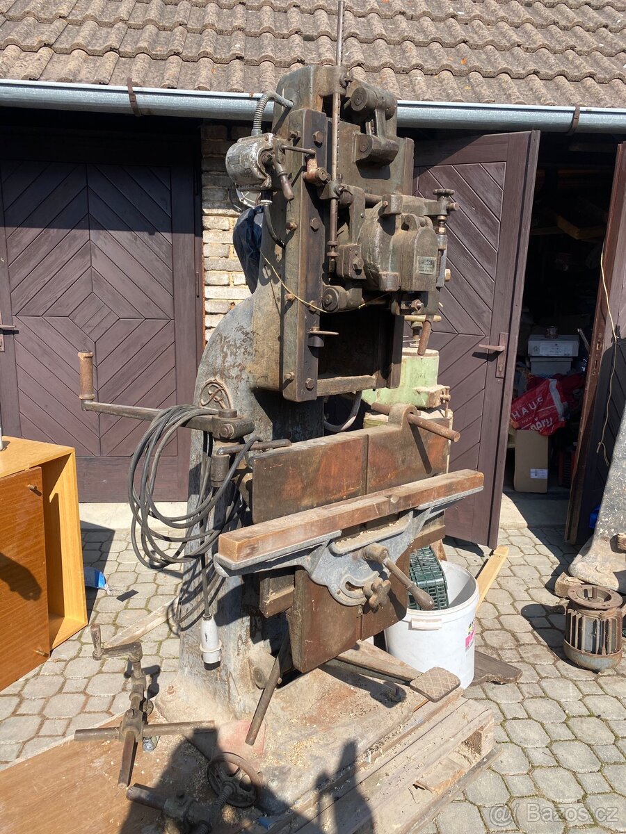 Stojanová hranová dlabačka - 9