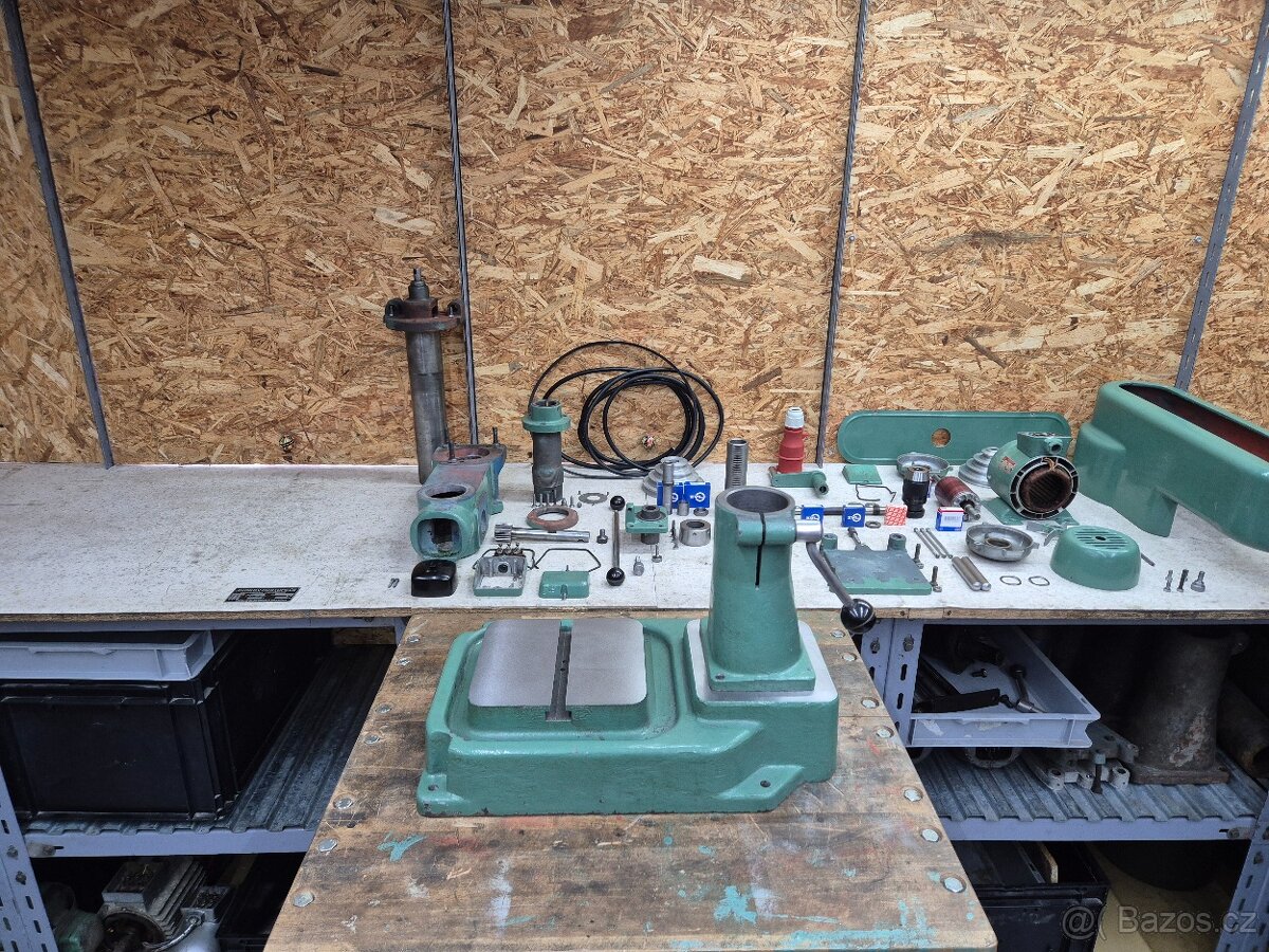 Vŕtačka jihokov V-13 1970 - 9