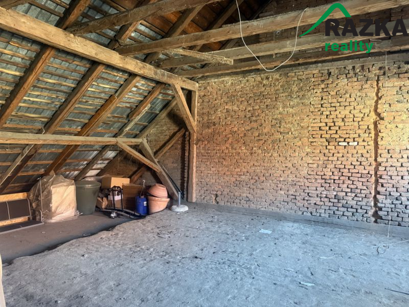 Rodinný dům 4+1 (220 m2) Stráž u Tachova - 9