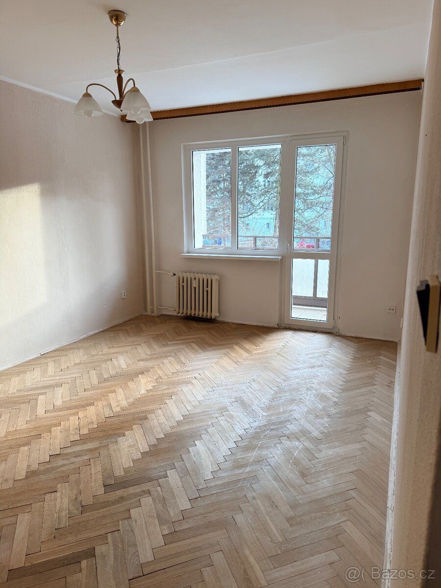 Prodej byt 3+1 DV v Chomutově - 9