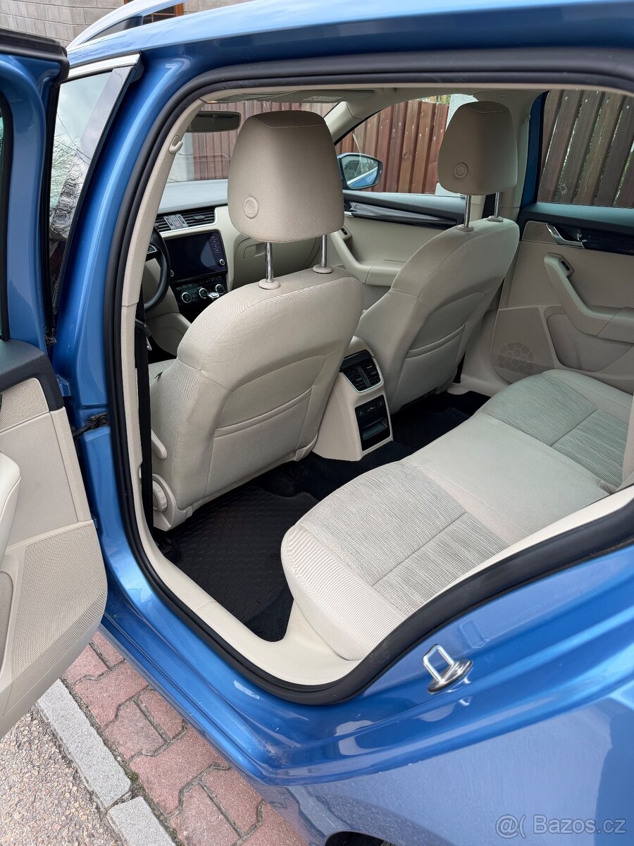 Škoda Octavia 3 Combi 4x4 2.0 TDI - 9