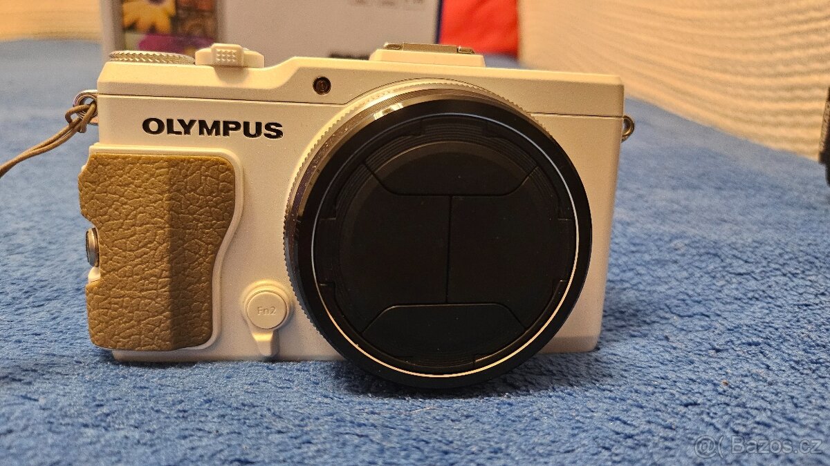 Olympus STYLUS XZ-2 - 9
