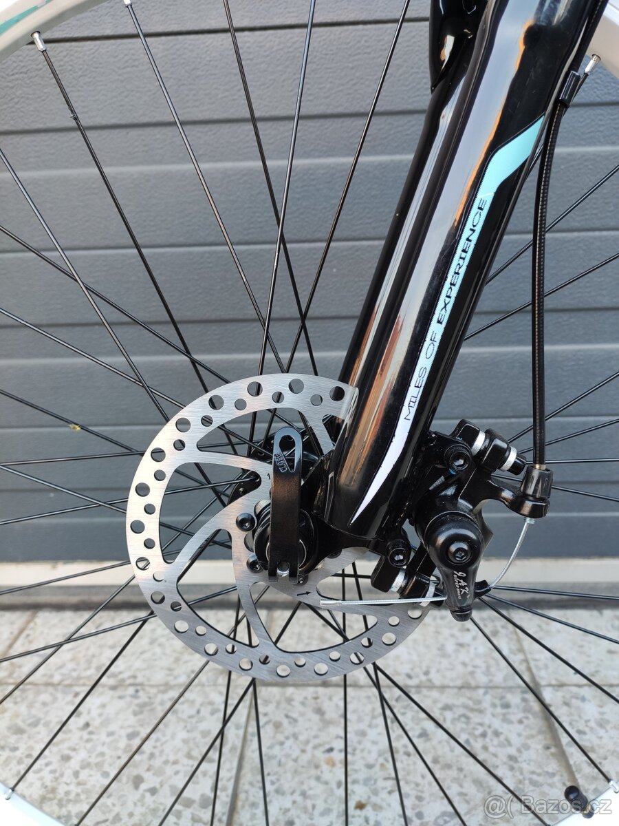 Nové horské kolo Romet Jolene Disc 6.2 26", 17" alu rám - 9