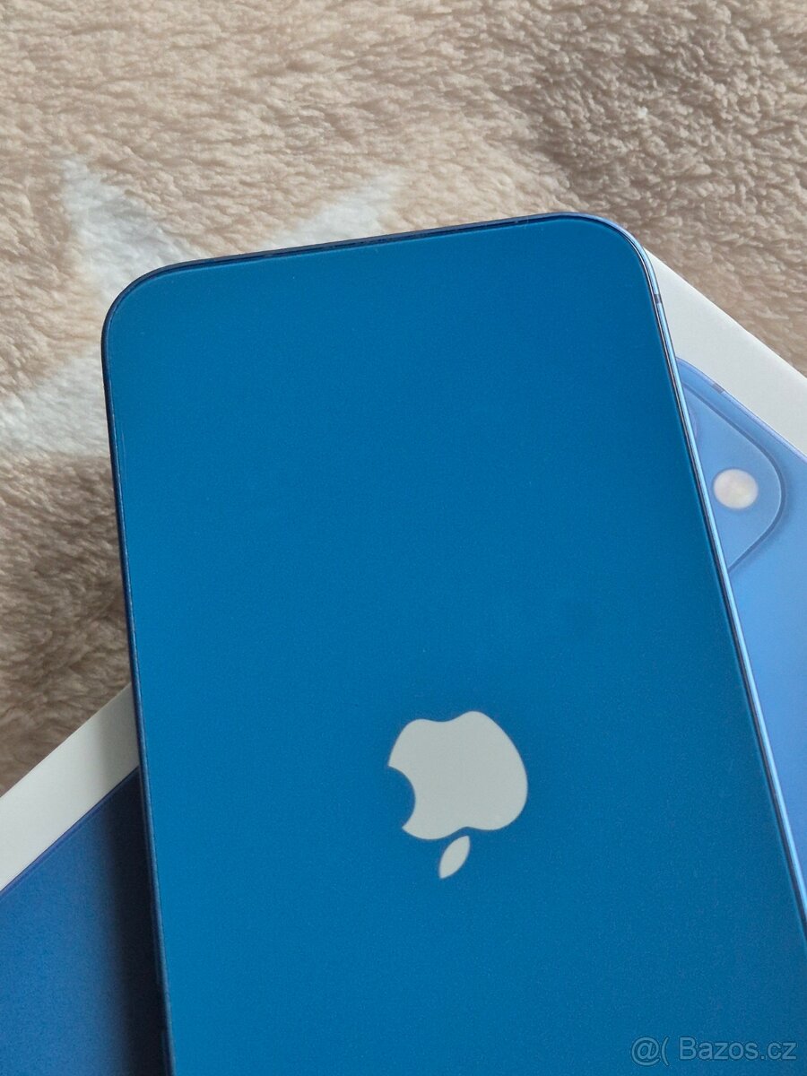 iPhone 13 128gb stav baterie 95% - 9