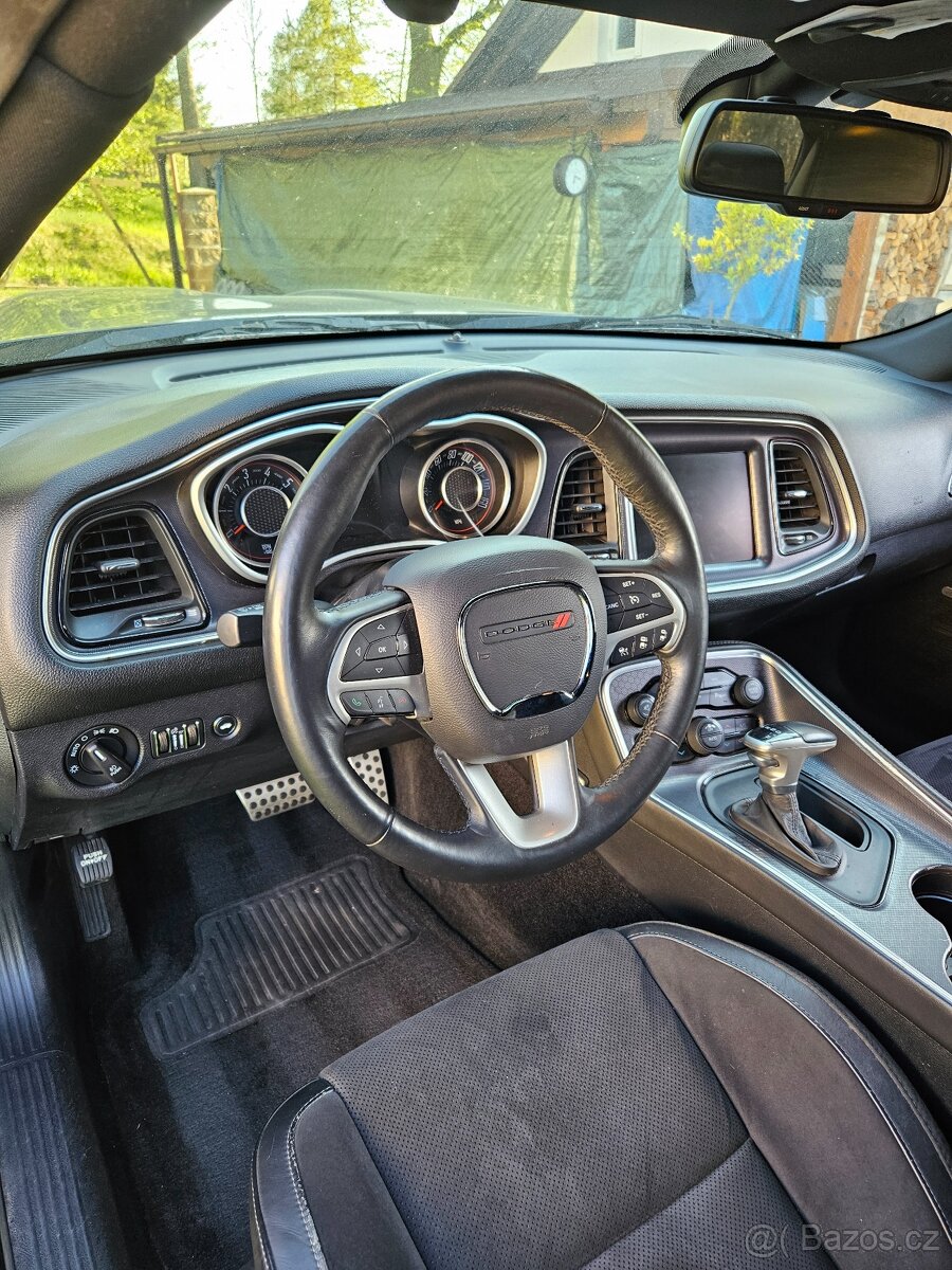Dodge challenger 5.7 hemi - 9