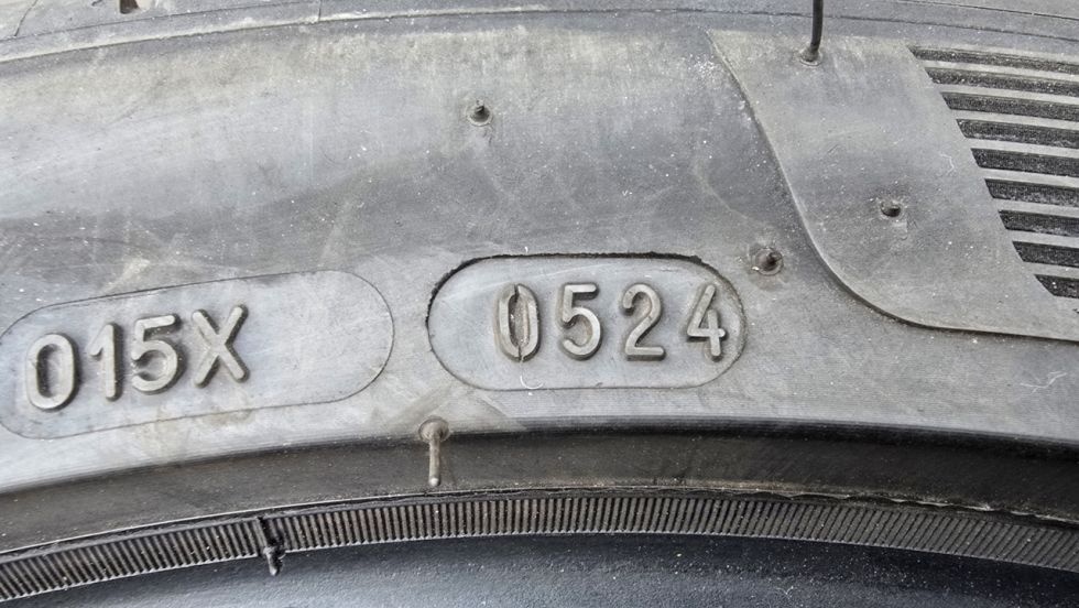 Letní pneu 245/40/20 Michelin - 9