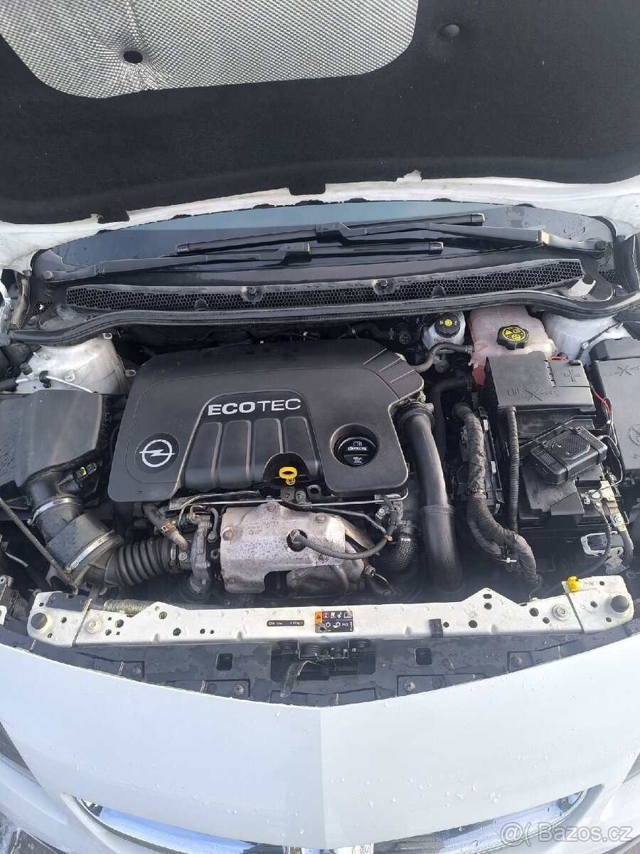 Opel Astra J Sports Tourer 1.6 CDTI 2015 - 9