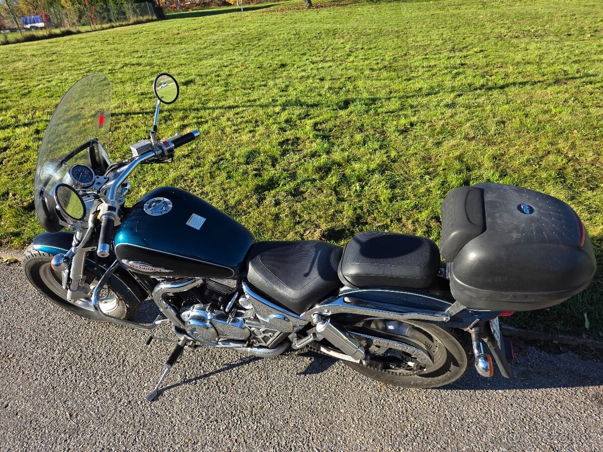 Suzuki VZ 800 Marauder 1 majitel - 9