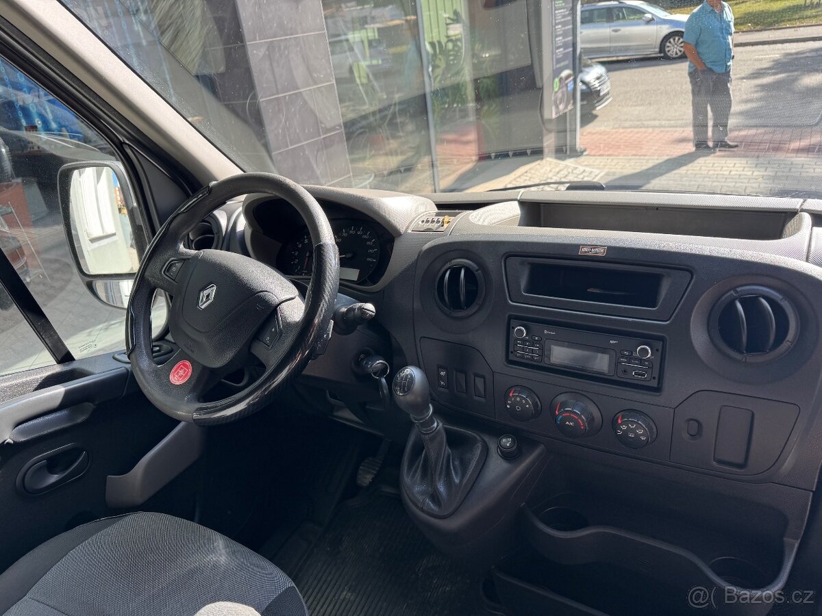 Renault Master 2,3 DCi top stav - bez investic - 9