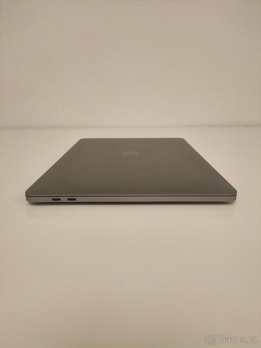 MacBook Pro 2018 | i5 • 8GB • 512GB SSD - 9