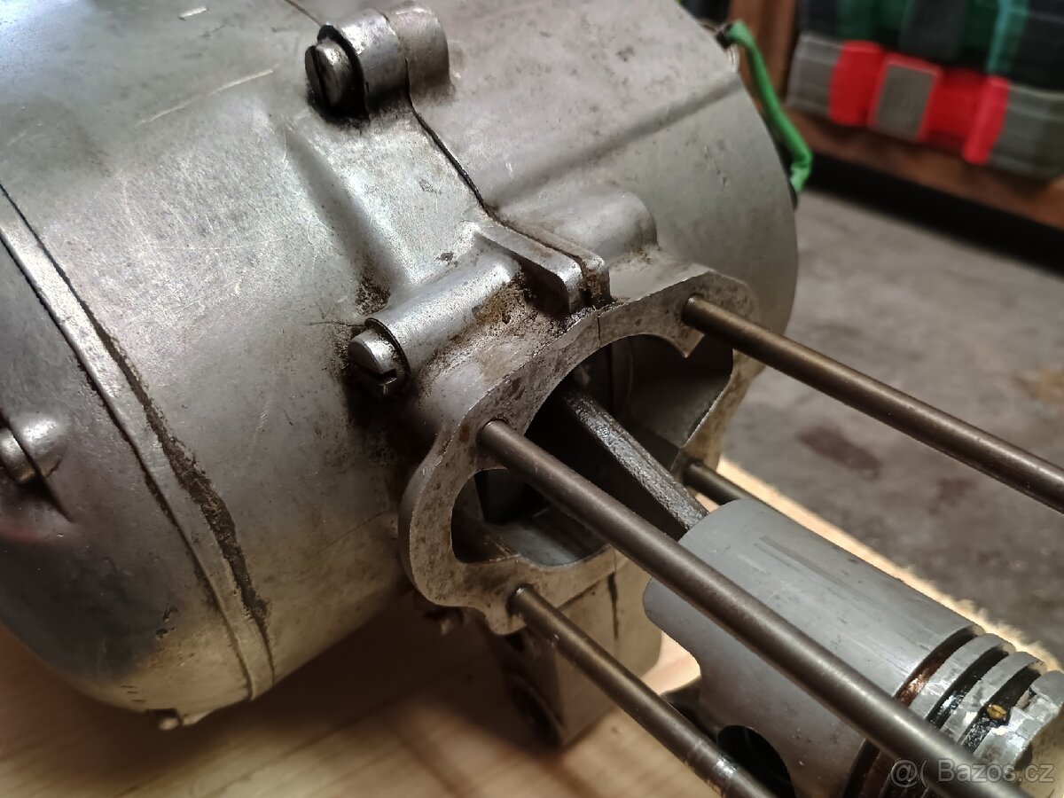 Motor Jawa 50 /20,21,23 - 9