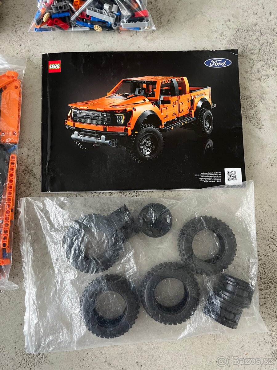 LEGO 42126 Technic - Ford F-150 Raptor - 9