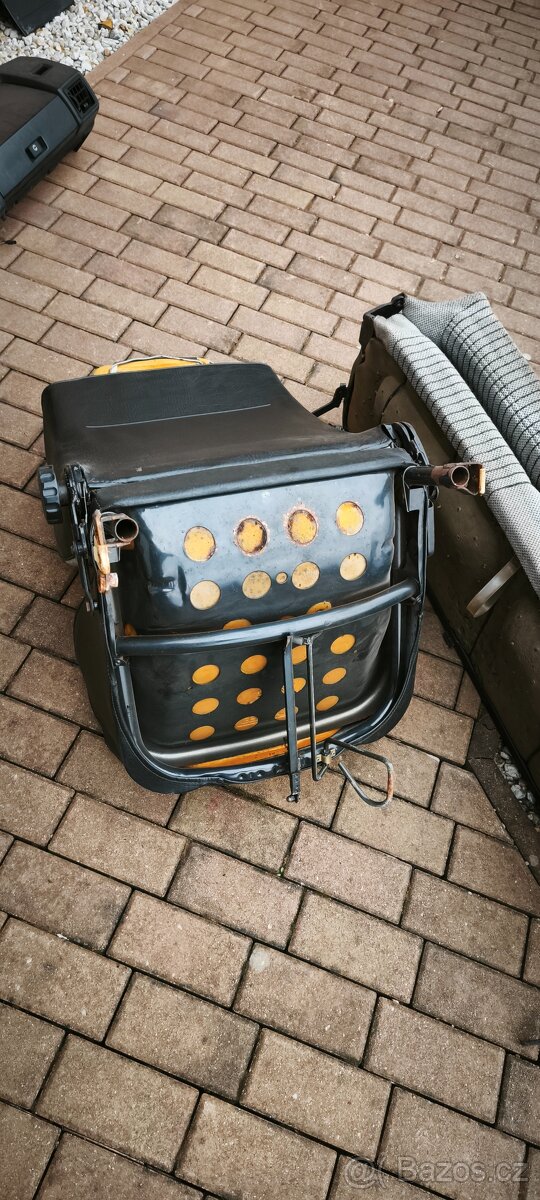 VW Golf MK1 díly - 9