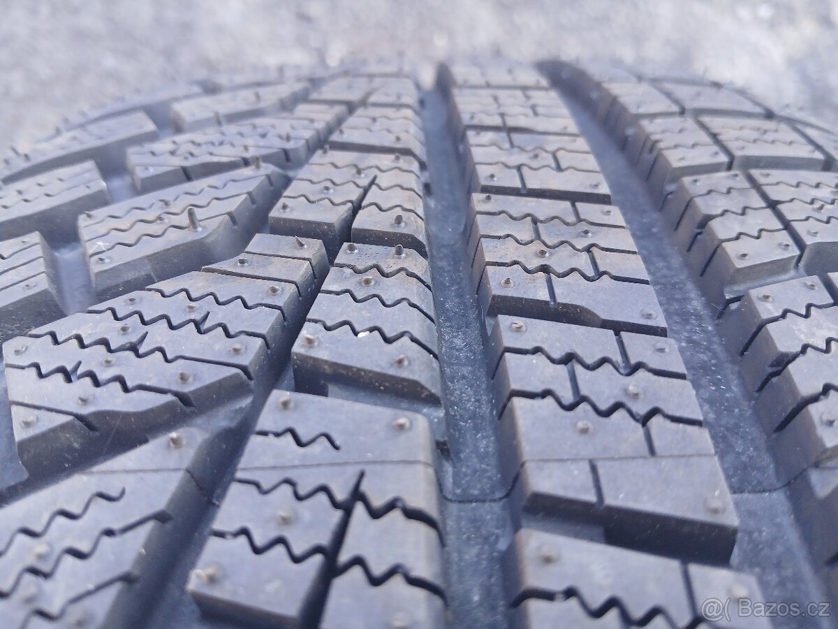 P- Sada NEJETÝCH Alu kol Borbet 225/55R18 zimní - 9