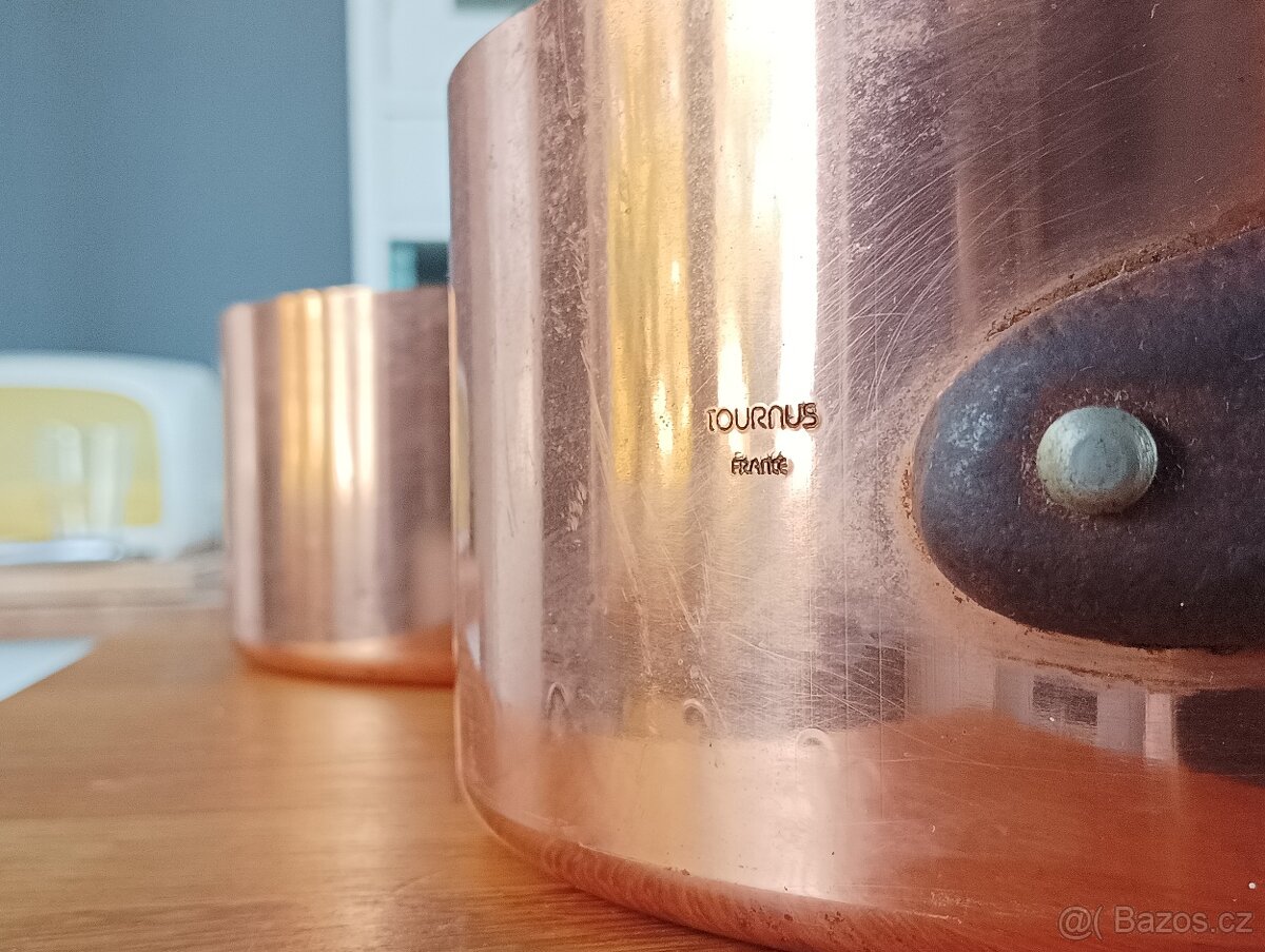 KVALITNÍ MĚDĚNÉ HRNCE TOURNUS FRANCIE 70. LÉTA - 9
