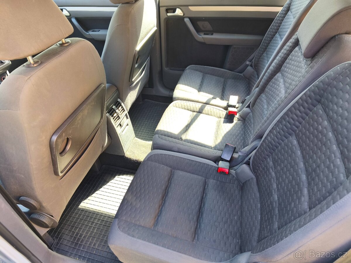 Touran 2.0 TDI po servisu - 9